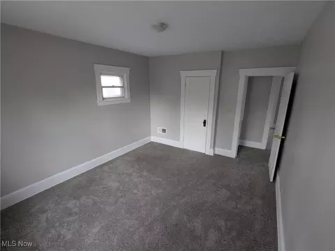 Bedroom - 906 Middle Ave, Elyria, OH 44035 photo 4 of 6