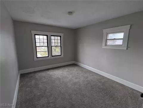 Bedroom - 906 Middle Ave, Elyria, OH 44035 photo 3 of 6