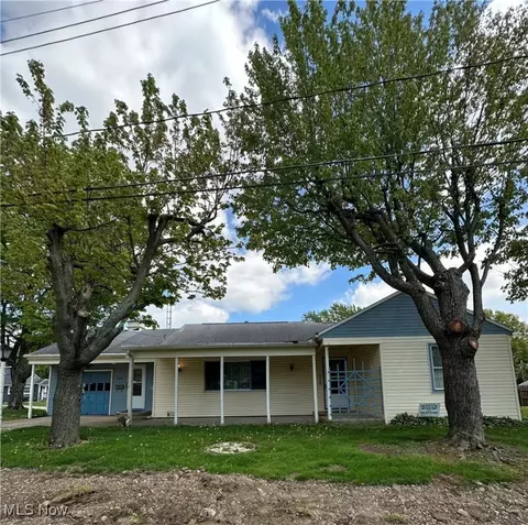 350 26th St NW, Massillon, OH 44647