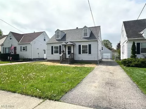 16114 Turney Rd, Maple Heights, OH 44137