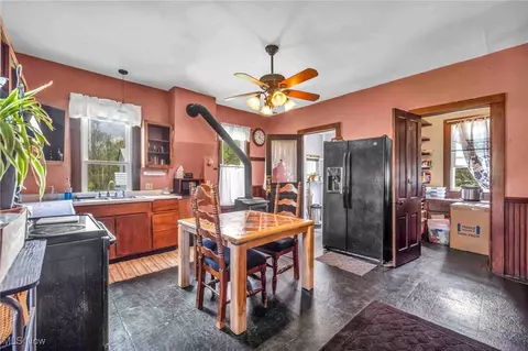 6873 Nichols Rd, Windham, OH 44288 photo 13