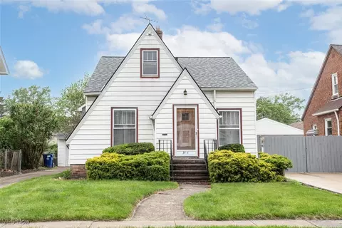 3484 Granton Ave, Cleveland, OH 44111