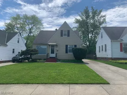 12902 Eastwood Blvd, Garfield Heights, OH 44125