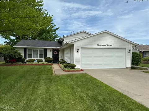 2736 Rita Dr, Lorain, OH 44053