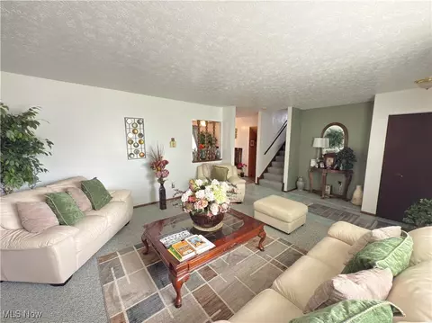 2736 Rita Dr, Lorain, OH 44053 photo 5