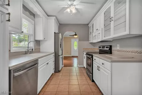 7335 Cadle Ave, Mentor, OH 44060 photo 11