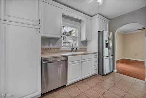 7335 Cadle Ave, Mentor, OH 44060 photo 10