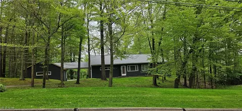 585 Westwood Ave, Wadsworth, OH 44281
