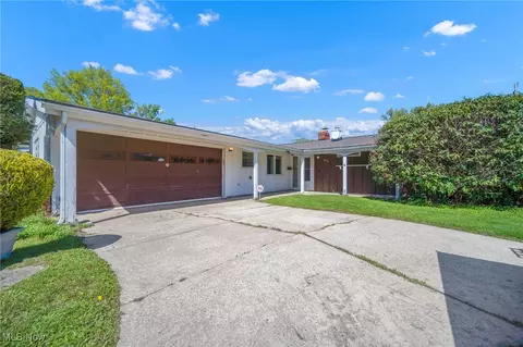 6193 Firwood Rd, Mentor, OH 44060