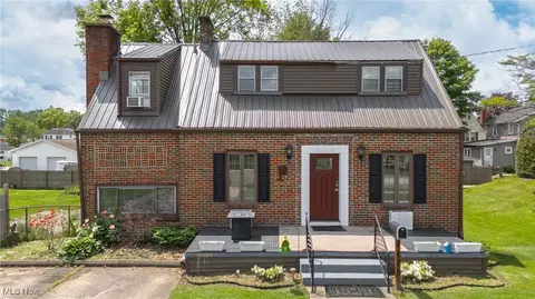 1106 W Virginia Ave, Parkersburg, WV 26104