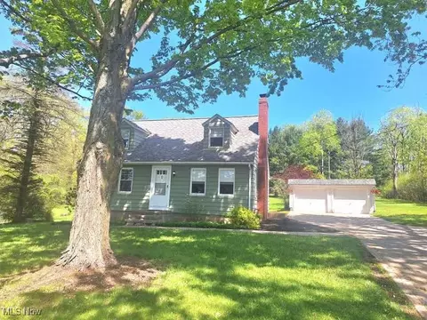 4689 Brainard Rd, Chagrin Falls, OH 44022