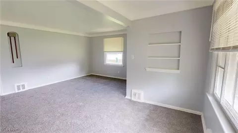 Living - 5244 Thomas St, Maple Heights, OH 44137 photo 1 of 1