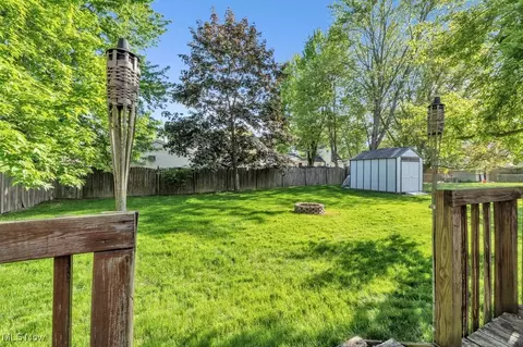 461 Xavier St, Elyria, OH 44035 photo 17
