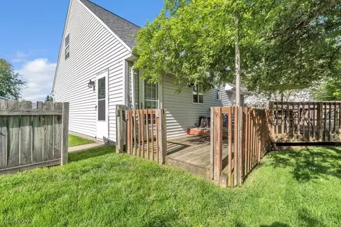461 Xavier St, Elyria, OH 44035 photo 10