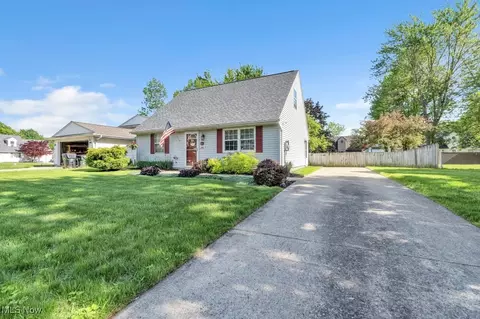461 Xavier St, Elyria, OH 44035 photo 7