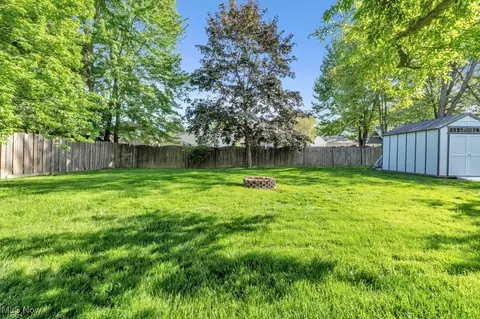 461 Xavier St, Elyria, OH 44035 photo 20
