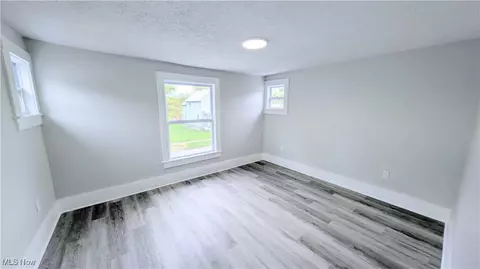 404 E 23rd St, Ashtabula, OH 44004 photo 14