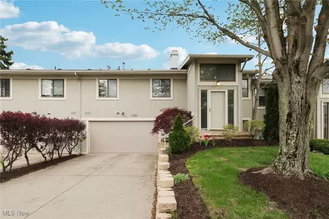 7163 N Excaliber Dr, Concord, OH 44077