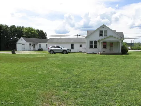 206 Charles St, Saint Marys, WV 26170