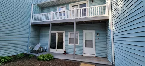 3994 Apt E Royal Liverpool, Green, OH 44685