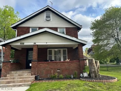 929 Comstock St NW, Warren, OH 44483