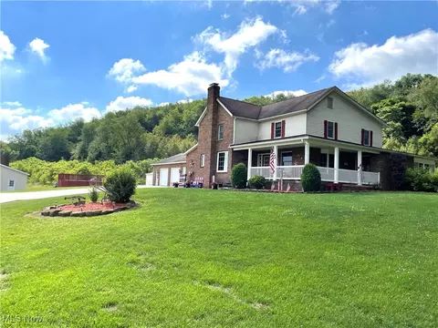 11366 Lippincott Rd, East Rochester, OH 44625