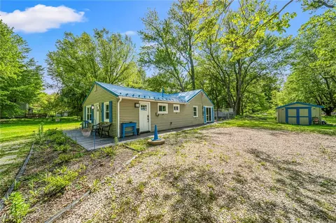 6329 Green Rd, Ashtabula, OH 44004 photo 4