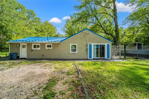 6329 Green Rd, Ashtabula, OH 44004 photo 3