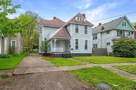 3894 W 33rd St, Cleveland, OH 44109