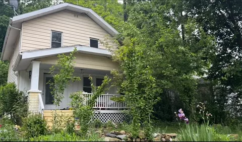 362 E Park Blvd, Akron, OH 44305