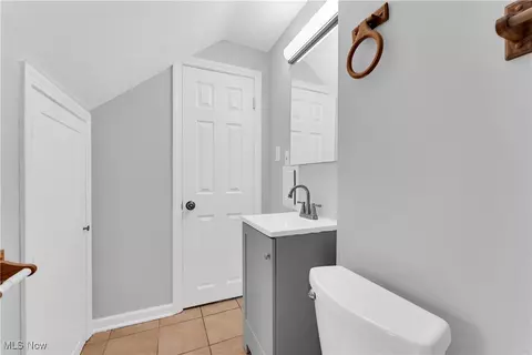 262 E 208th St, Euclid, OH 44123 photo 26