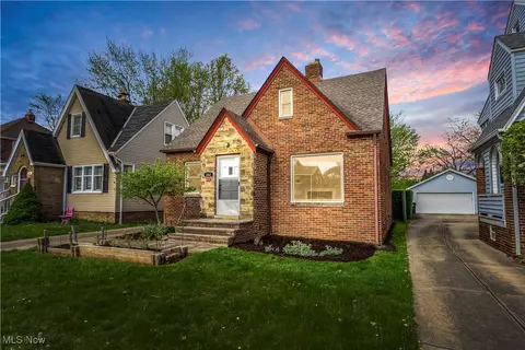 262 E 208th St, Euclid, OH 44123 photo 4