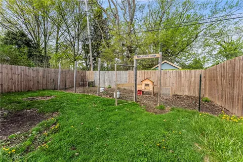 262 E 208th St, Euclid, OH 44123 photo 34