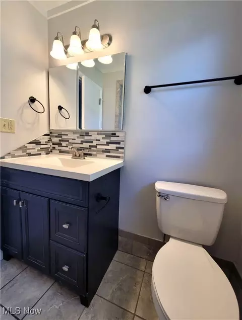Bath - 2222 Whipple Ave NW, Canton, OH 44708 photo 3 of 6