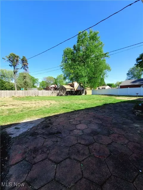 Exterior - 2222 Whipple Ave NW, Canton, OH 44708 photo 1 of 2