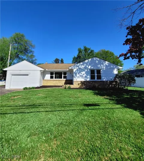 2222 Whipple Ave NW, Canton, OH 44708