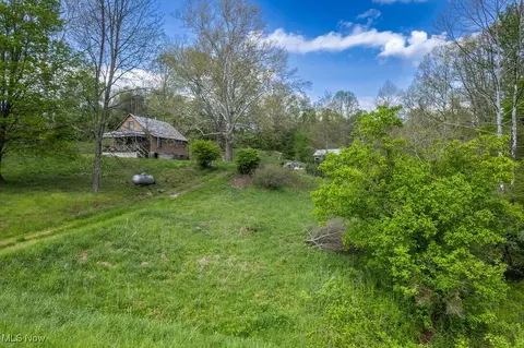 5081 Wadesville Rd, Belleville, WV 26133