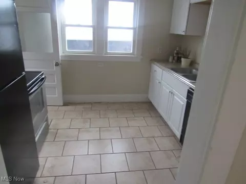 Kitchen - 148 Bell Ave, Elyria, OH 44035 photo 1 of 1