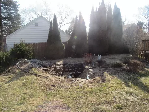 1329 E Perkins Ave, Sandusky, OH 44870 photo 6