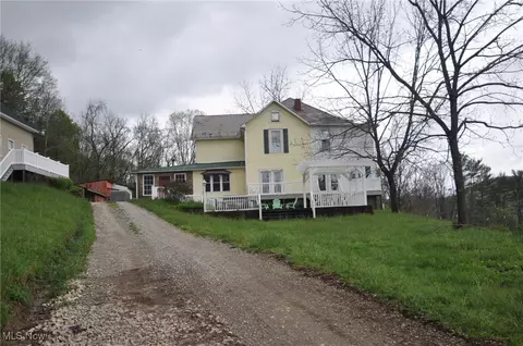 5975 Helaman Ln, Mcconnelsville, OH 43756