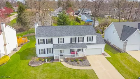 2131 Kimberly Ct, Wickliffe, OH 44092