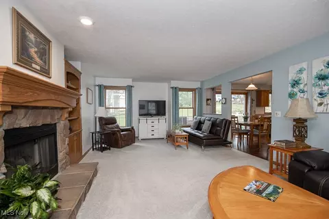 2131 Kimberly Ct, Wickliffe, OH 44092 photo 10