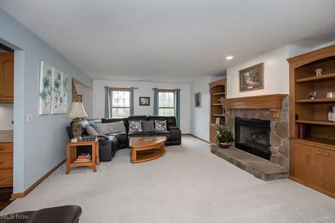 2131 Kimberly Ct, Wickliffe, OH 44092 photo 11