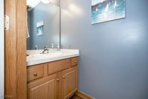 2131 Kimberly Ct, Wickliffe, OH 44092 photo 12