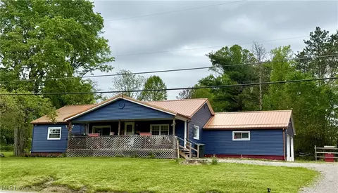 3395 Adamsville Rd, Zanesville, OH 43701