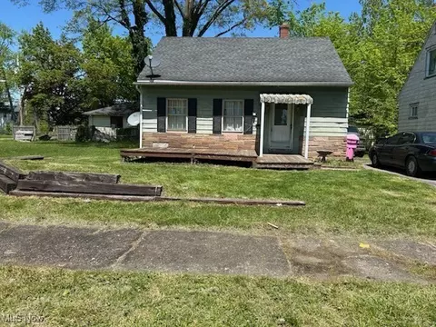 544 Roosevelt St NW, Warren, OH 44483