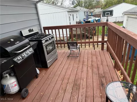 Exterior - 2201 Jackson St, Lorain, OH 44052 photo 2 of 3
