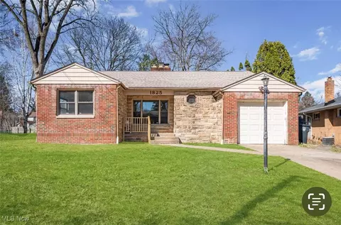 1825 Tanglewood Dr, Akron, OH 44313