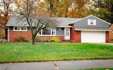 445 Hillcrest Dr, Richmond Heights, OH 44143