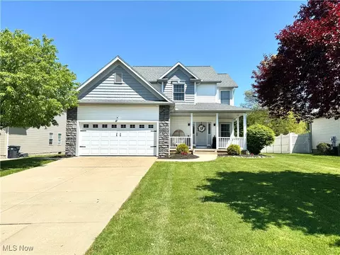 4130 Pembroke Dr, Kent, OH 44240